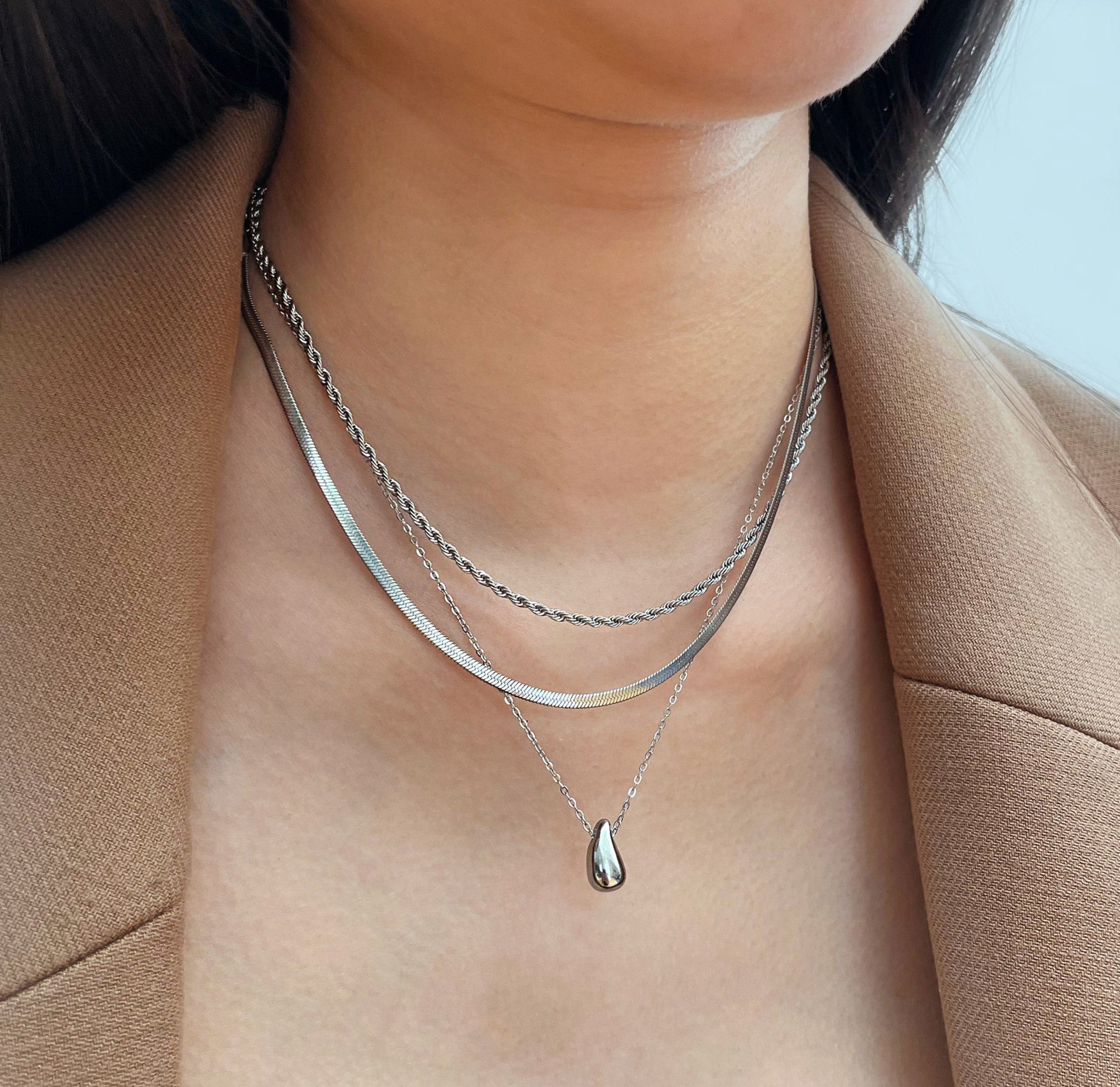 PENELOPE SILVER TEAR DROP PENDANT NECKLACE