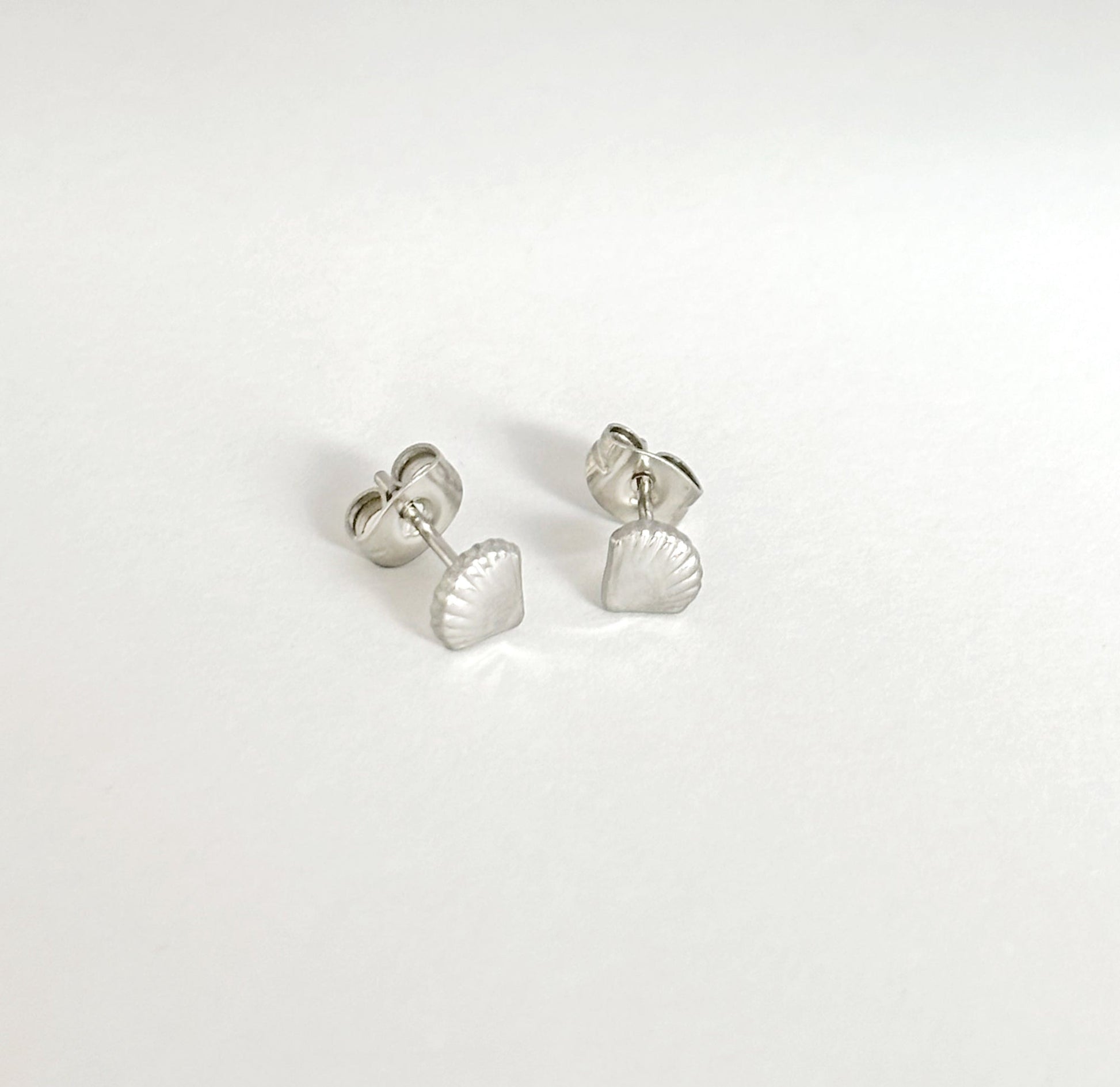 HOLLY DAINTY SILVER SEA SHELL STUD EARRINGS